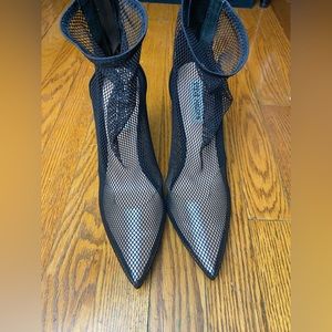Steve Madden Netted Heels